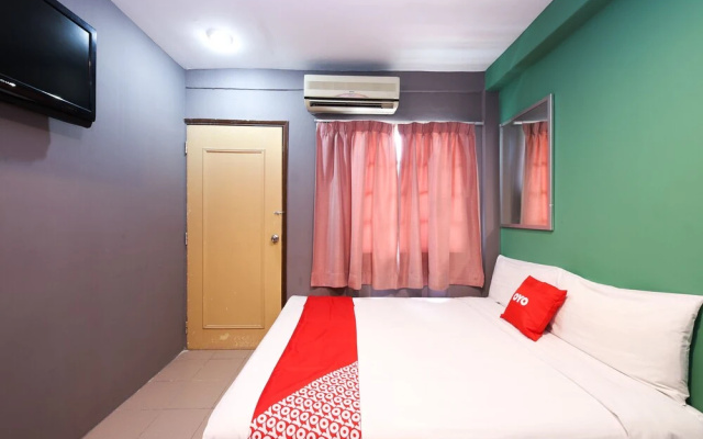 Oyo 89688 Alor Street Hotel