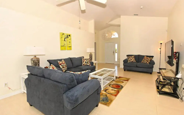 847 Troon Circle