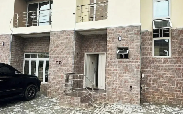 Ayinde homes