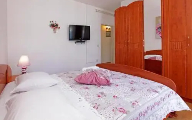 Sunshine Apartment Doda
