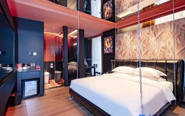 Xi'an Huanchao Designer-themed Homestay
