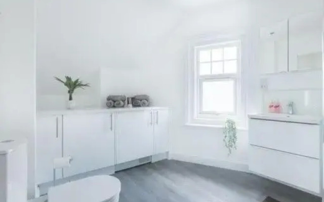 Coast View Luxury Apartment