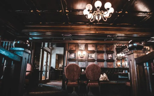 Cella Central Historic Boutique Hotel
