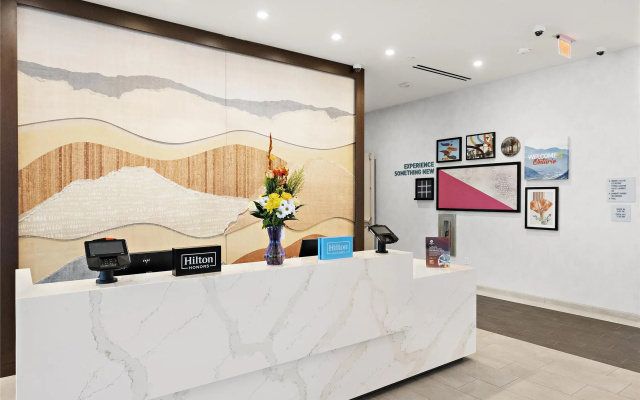 Hampton Inn By Hilton Ontario Airport
