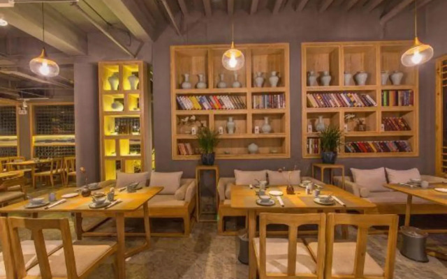 Junan Da·Sky Garden Panoramic Art Hotel (the Old Town of Lijiang Branch)