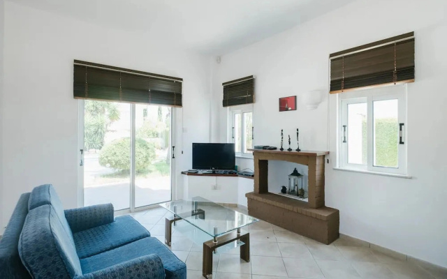 Cleopatra Villa