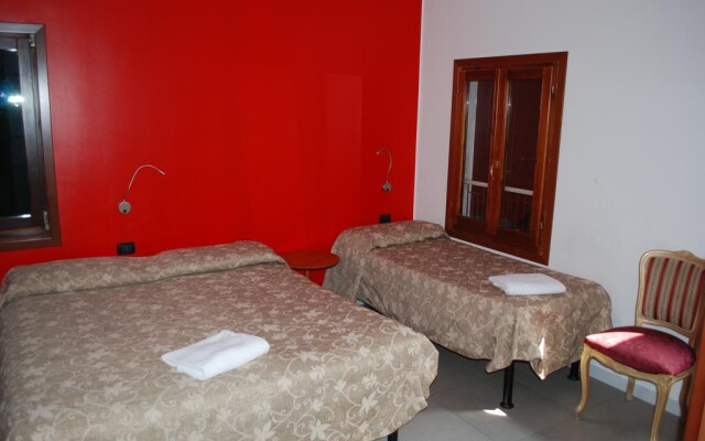 Hotel San Geremia 0