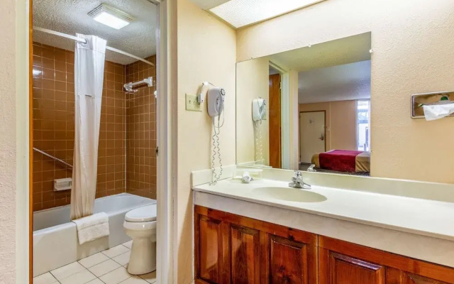 Days Inn Lake City