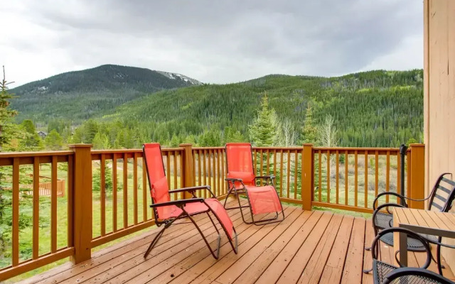 Red Hawk Townhome 2350