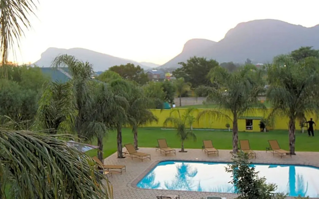 Casa Bianca Guest Lodge