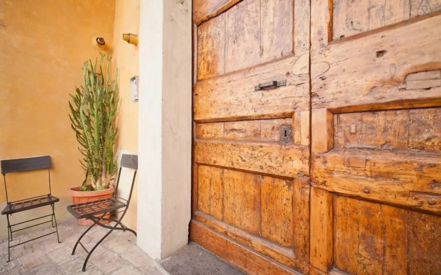 Home2Rome - Trastevere Mercanti I