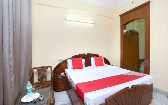 Hotel Ashish