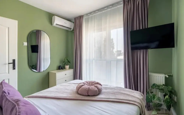 Artful & Light-Filled 2BR on Calea Victoriei - Prime Central Spot