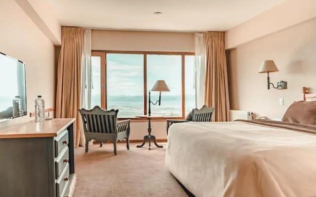 Cyan Del Glaciar Hotel