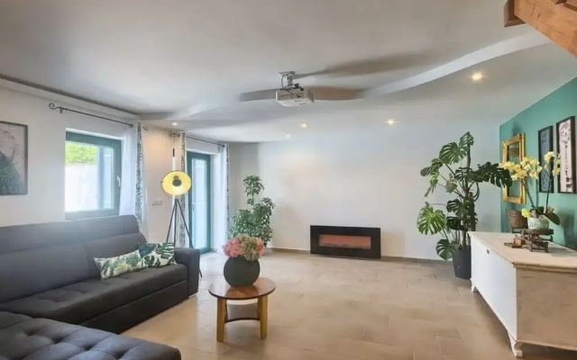 Villa Barbara Comfortable Holiday Residence