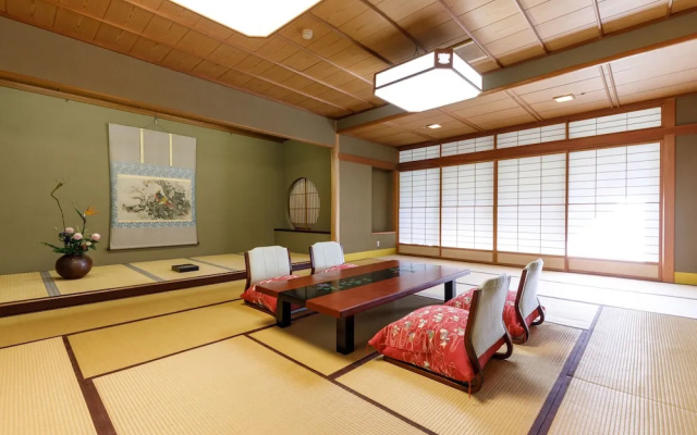 Awazu-Spa Tourist Hotel Kitahachi