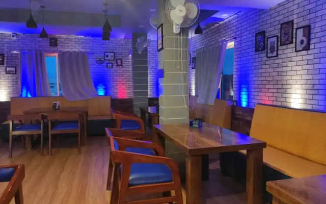 Hotel Paradise Inn