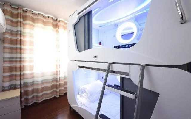 Baisha Youth Hostel