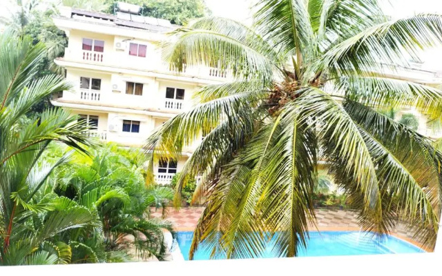 Seacoast Retreat- Lovely 2 BHK apartment with pool