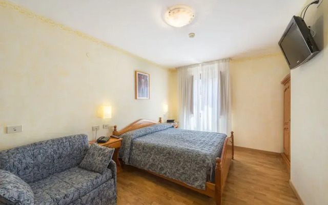Hotel Iris
