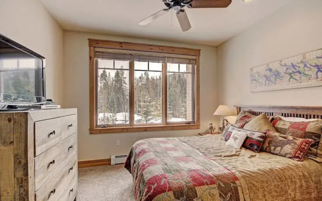 6526 Settlers Creek by RedAwning