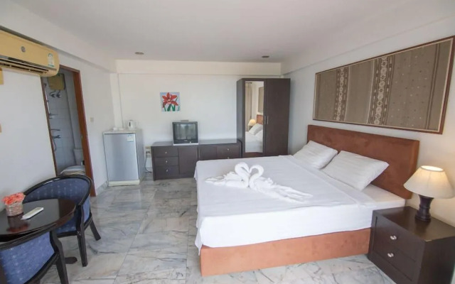 Golden Lion Guesthouse