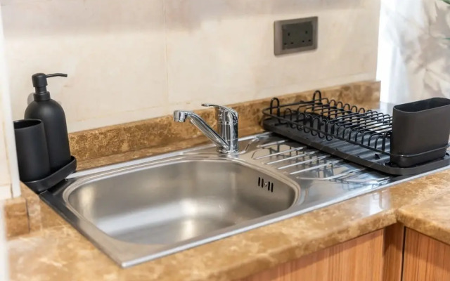 Spacious 1BR Haven for 2 in Al Barsha