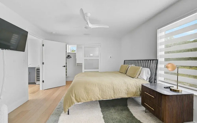 Paradise Found 3 Bedroom Home by RedAwning