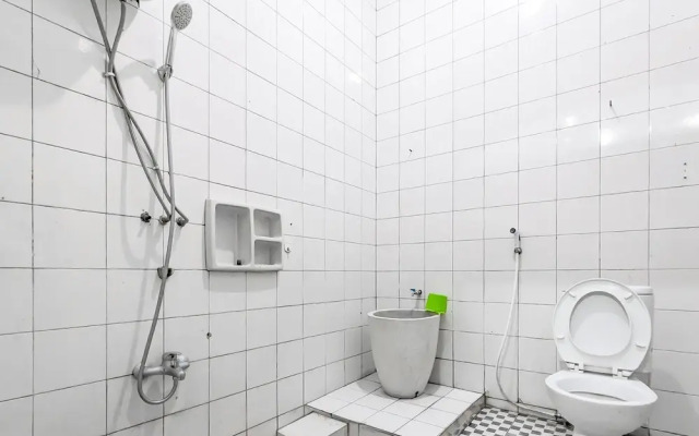 Urbanview Alza by RedDoorz