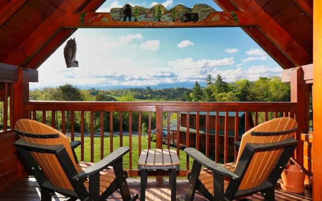 A Stone's Throw 2 Bedroom Cabin by RedAwning