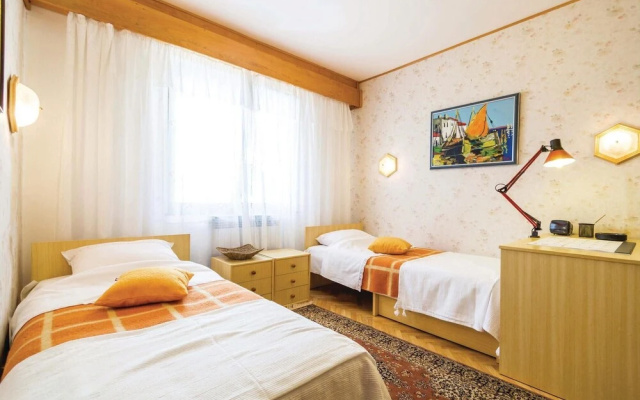 Awesome Home in Kolavici With Wifi and 2 Bedrooms