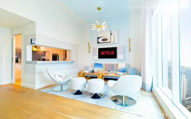 LUX  Marina Promenade Penthouse suite