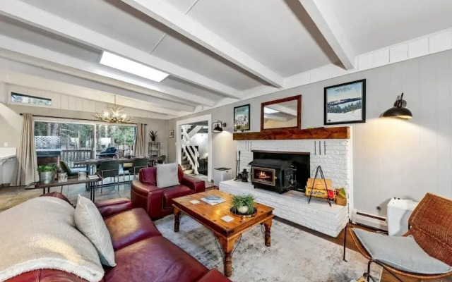 3748 Terrace Drive 5 Bedroom Home