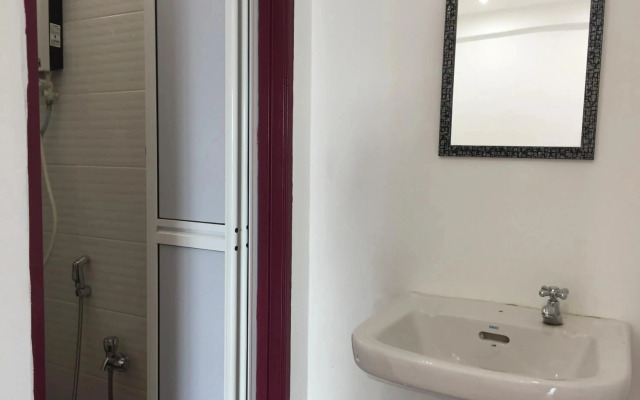 BENUTHOMESTAY