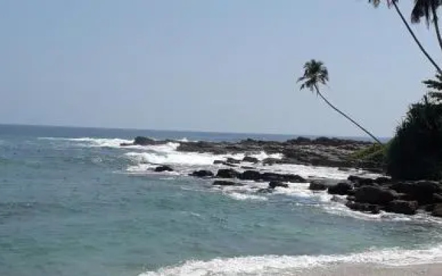Goyambokka Beach Hotel