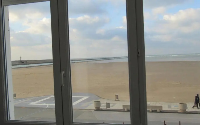 Face à La Mer Gravelines