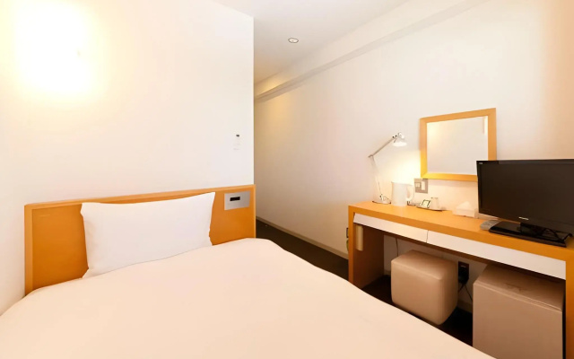 7 Days Hotel
