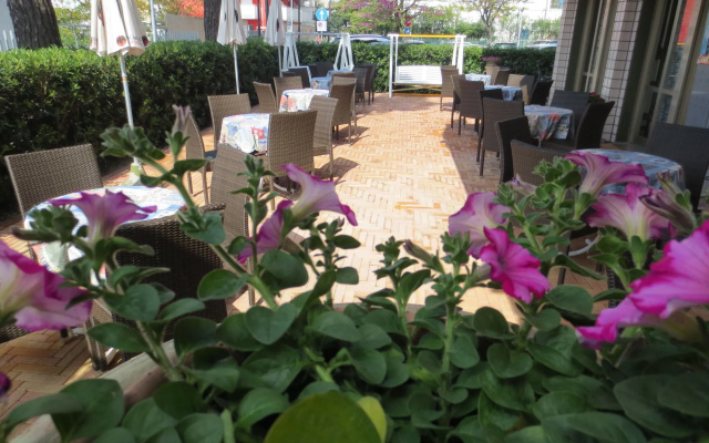 Hotel Etna