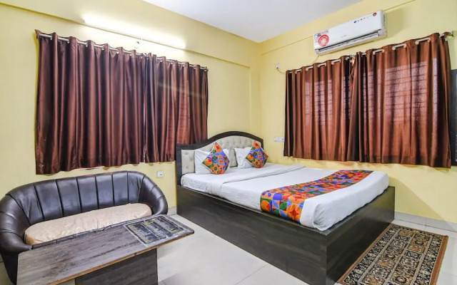 Fabhotel Eco Inn
