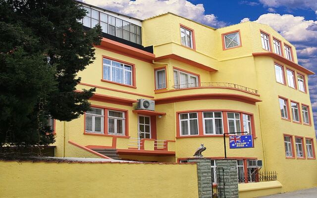 Yellow Rose Pansiyon Турция, Канаккале - отзывы, цены и фото номеров - забронировать отель Yellow Rose Pansiyon онлайн вид на фасад