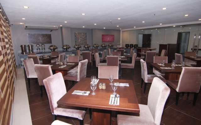 拉古娜圣罗莎阳光宾馆(Sunlight Guest Hotel Sta. Rosa Laguna)