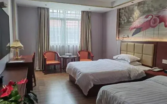 Huayi Business Hotel