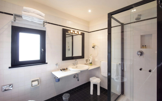 Sardegna Hotel, Suites & Restaurant