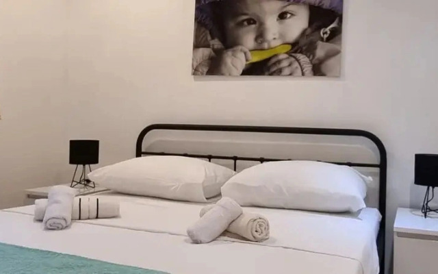Spacious Apartment in Kastel Novi