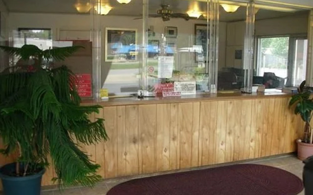 Host Inn Motel