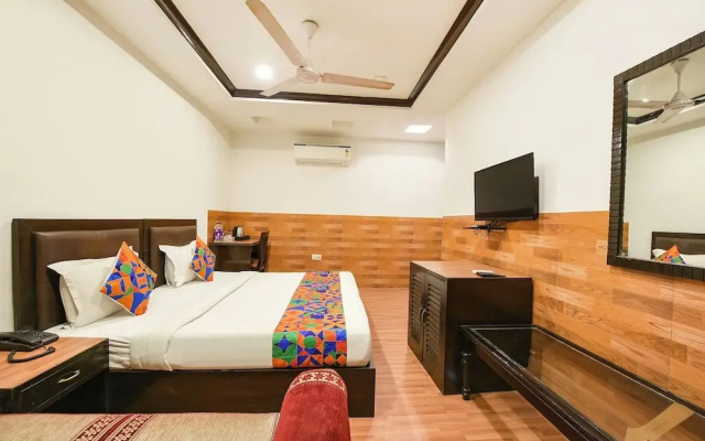 Fabhotel Green Park
