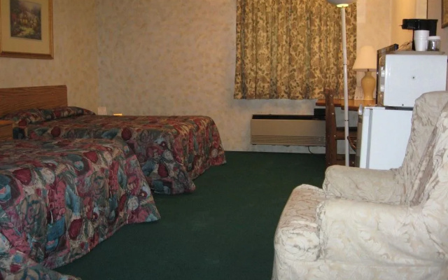Glacier Gateway Inn