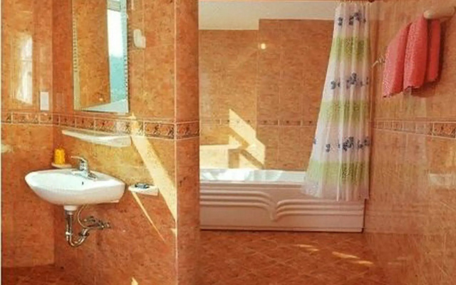 Sunny C Hotel