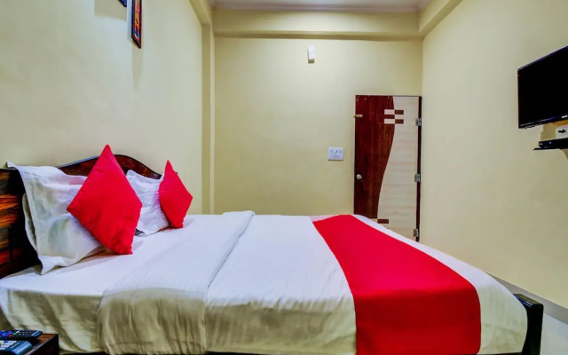 OYO Flagship 22942 Hotel Opal