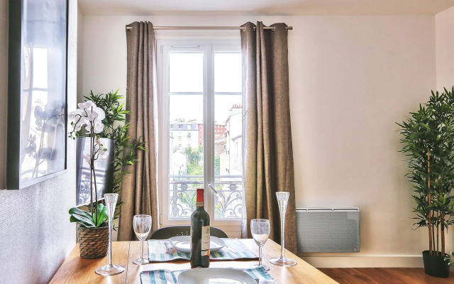 B  823 -  Buttes Chaumont - Spacieux appartement